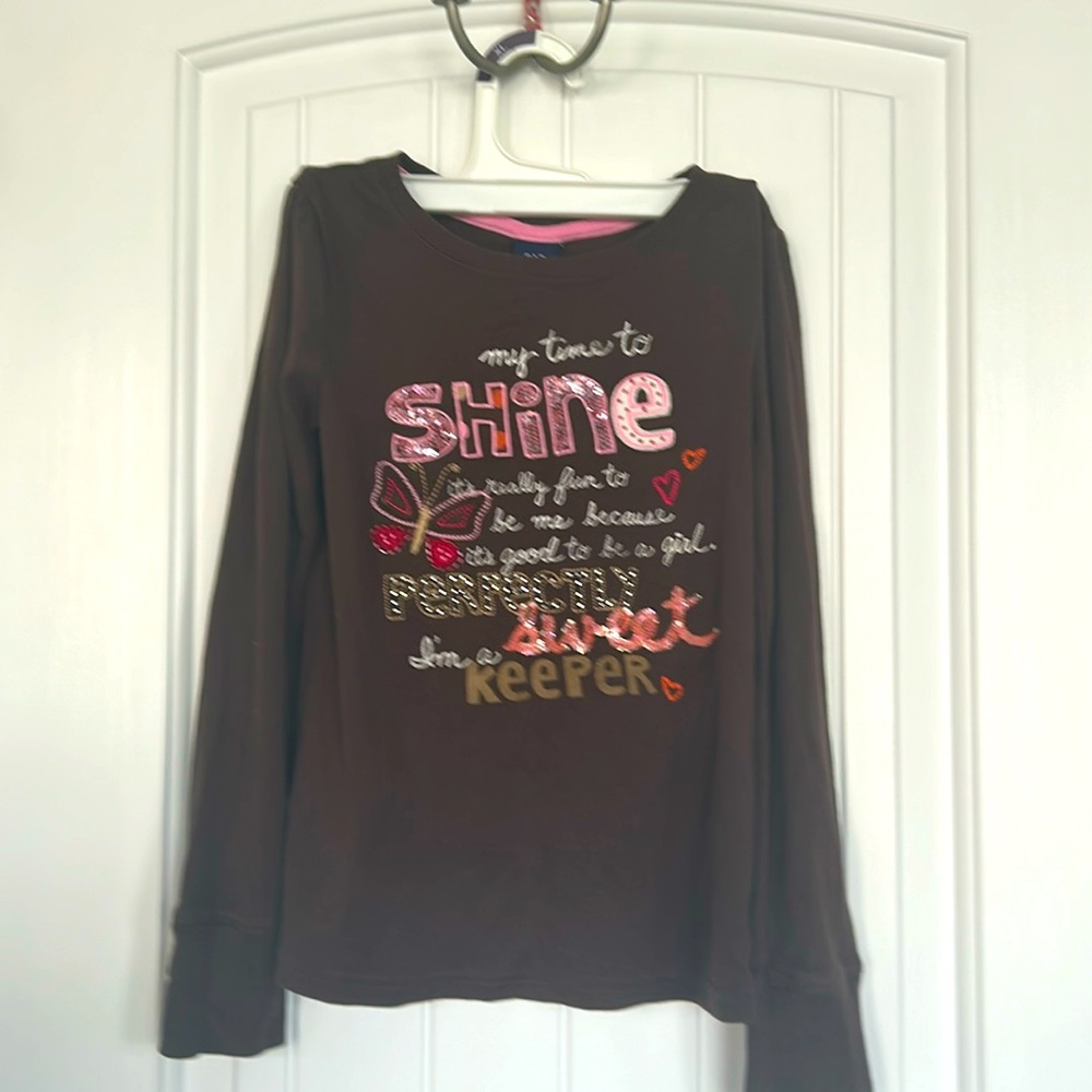 Long sleeve kids tee Gap size M8 used in good shape